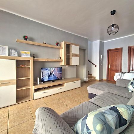 Spacious Independent Chalet Next The Airport - Sea San Isidro  Eksteriør bilde